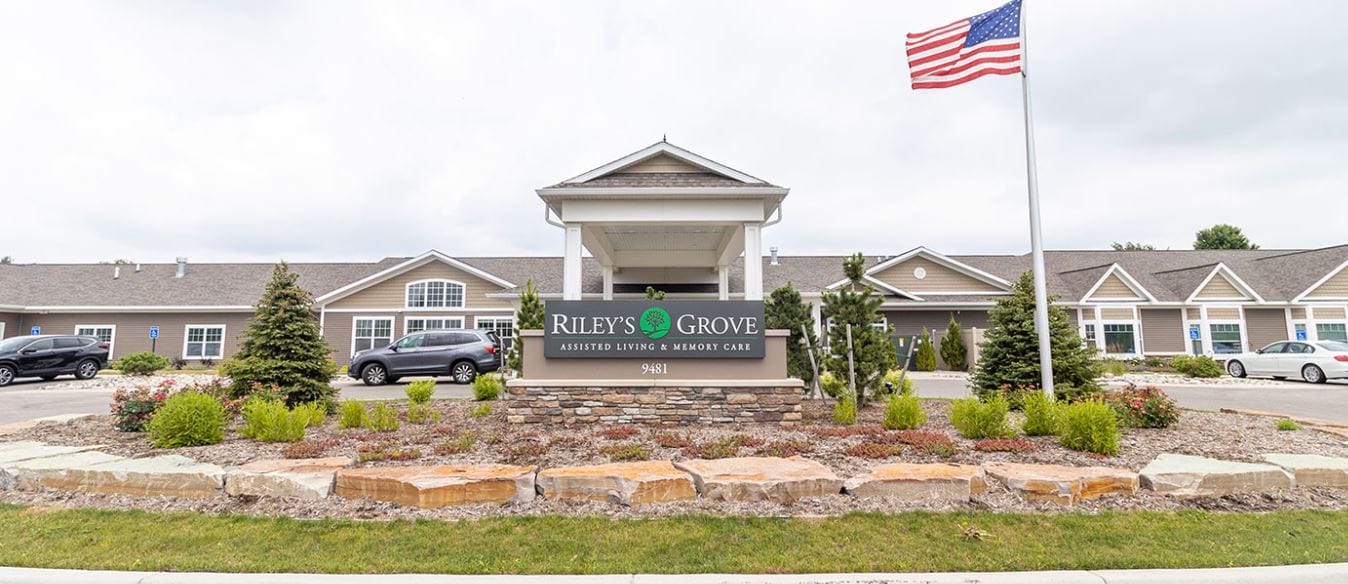 Front view of Riley's Grove Assisted Living facility