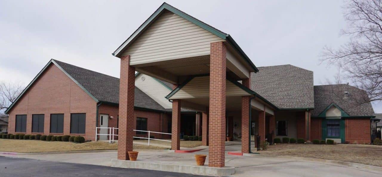 Front entrance of Sand Sage of West Plains Senior Living