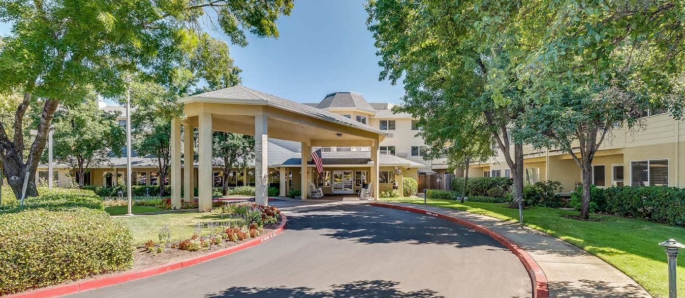 Front entrance of Solstice Senior Living at Auburn