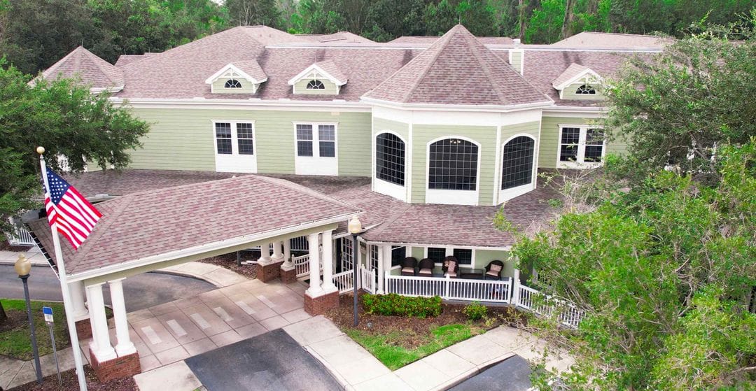 Exterior view of Spring Hills Lake Mary facility with entrance