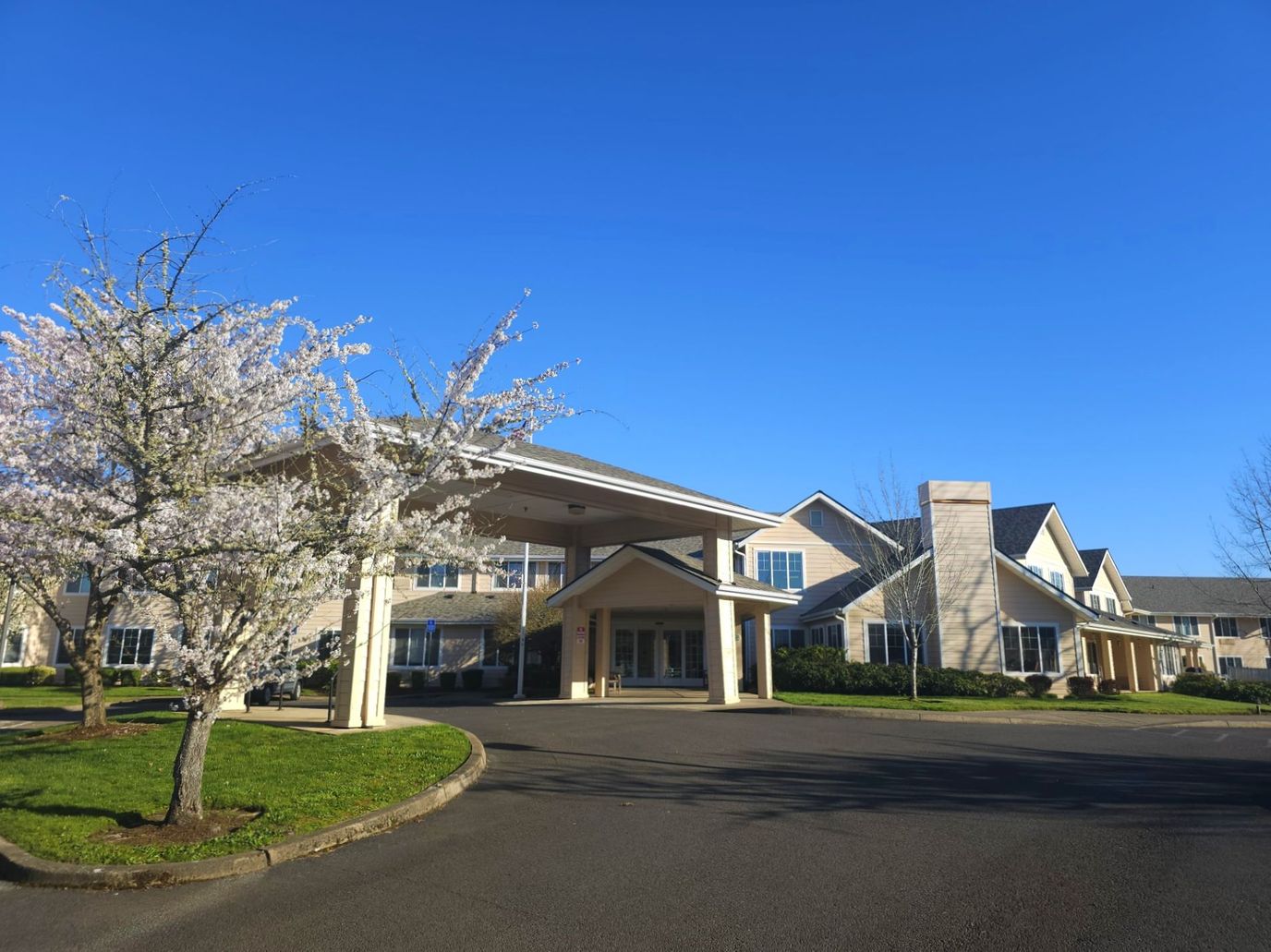 Exterior view of the Stoneybrook Senior Living facility