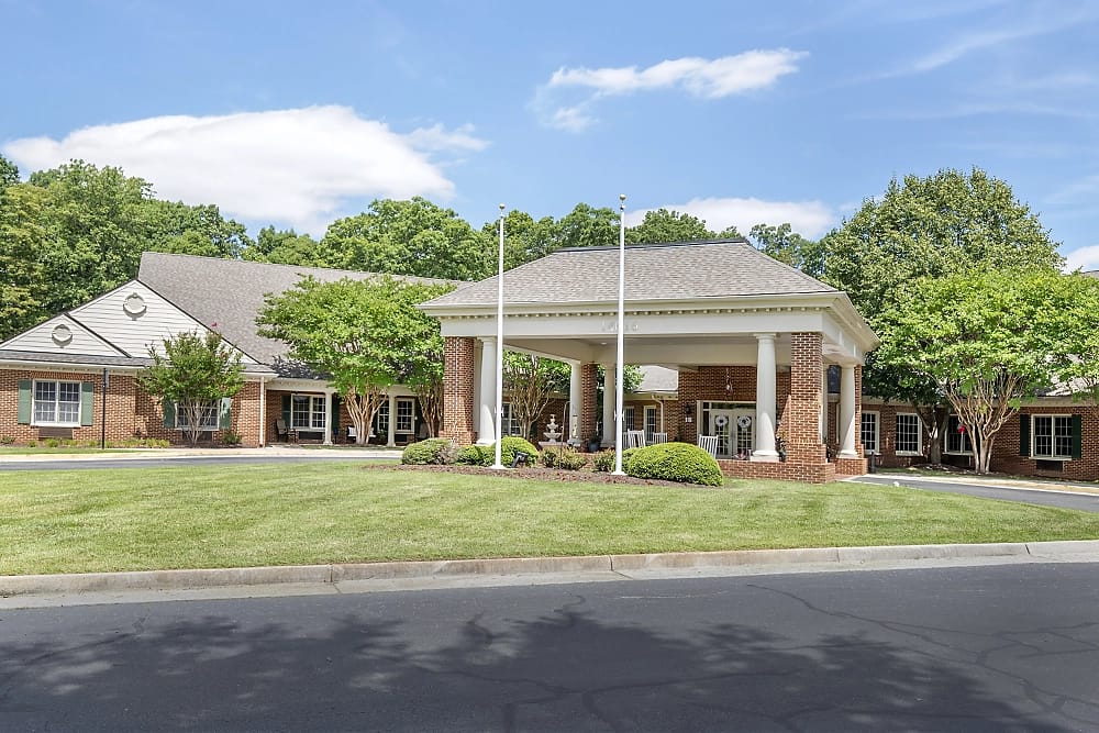 Exterior view of Brookdale at Home Midlothian