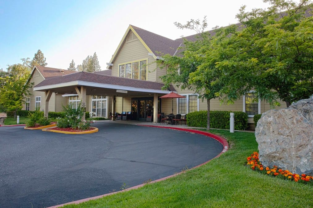 Front exterior of Hilltop Commons Senior Living