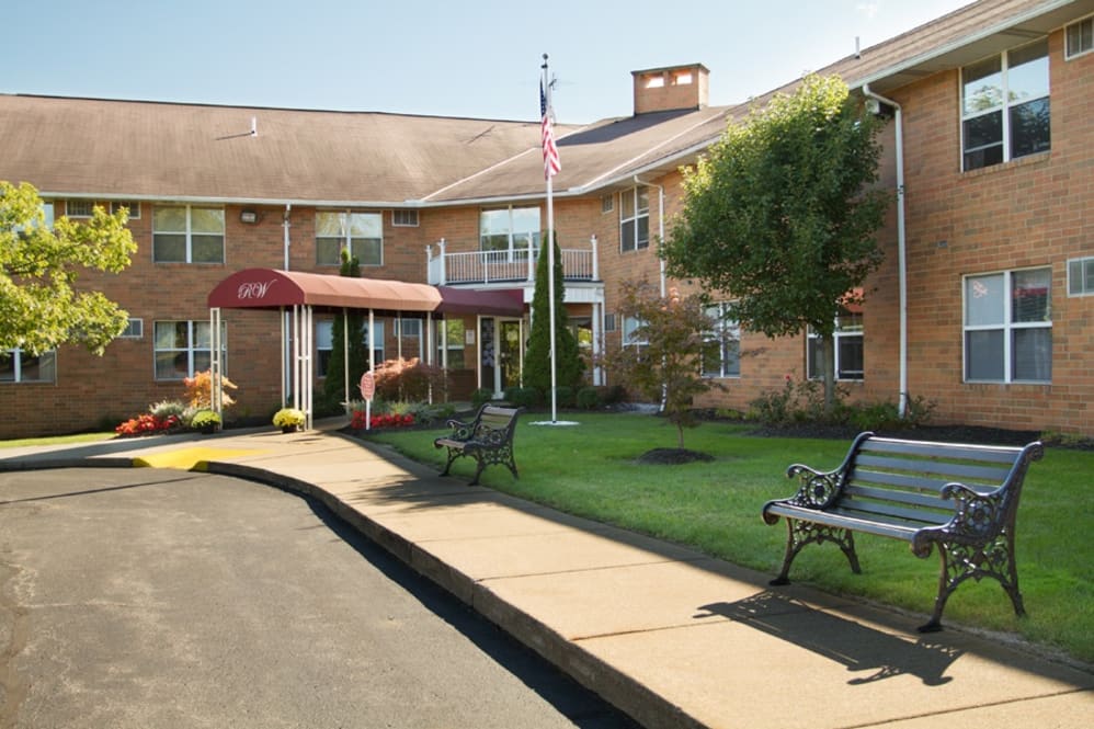 Front entrance of the Royalton Woods facility