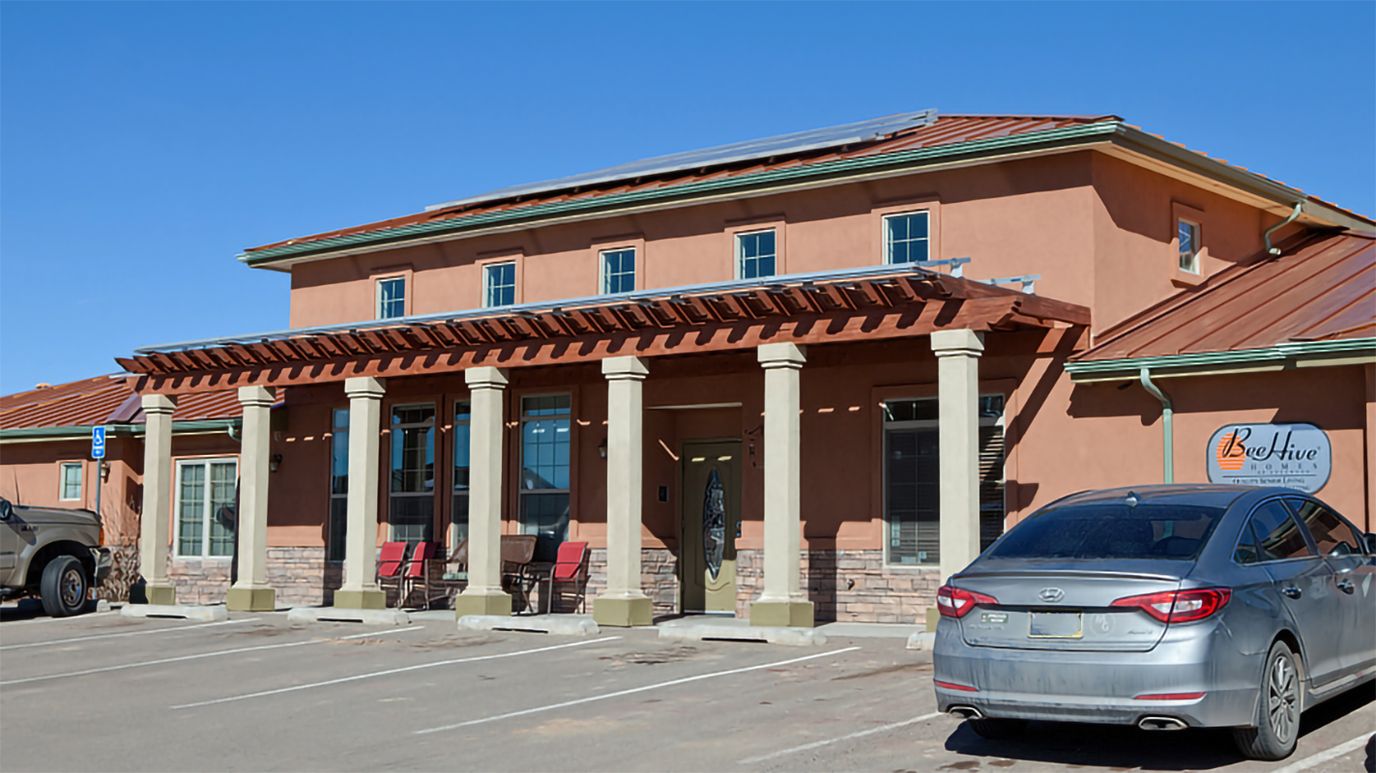 Exterior view of BeeHive Homes of Edgewood facility