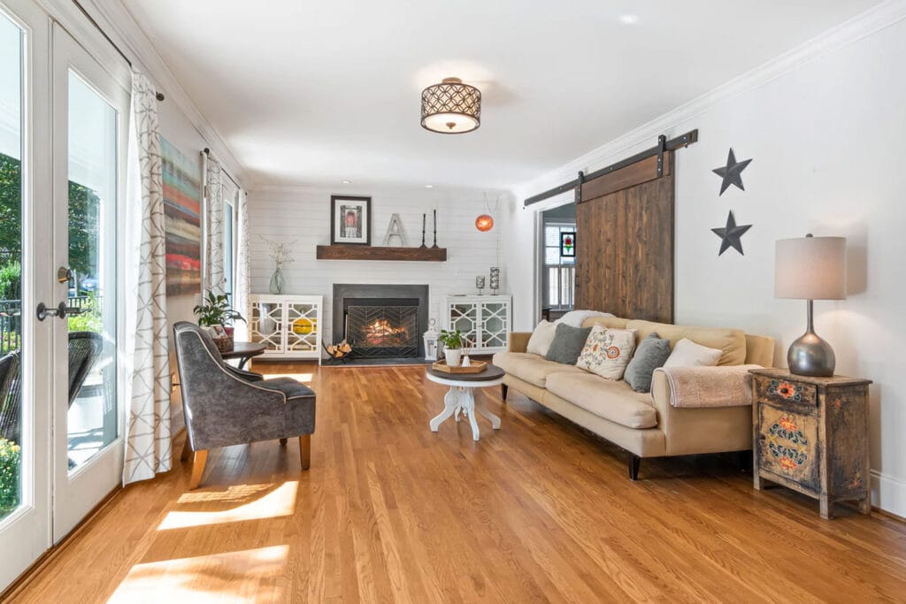 Bright and inviting living room with comfortable seating.