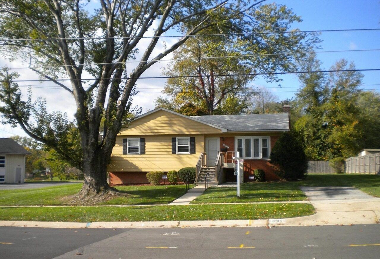 Exterior view of a residential style assisted living facility