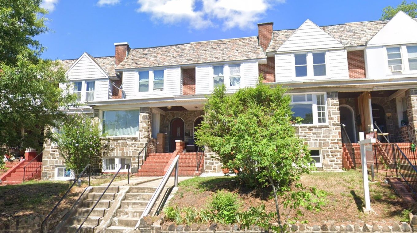 Exterior view of a residential assisted living facility