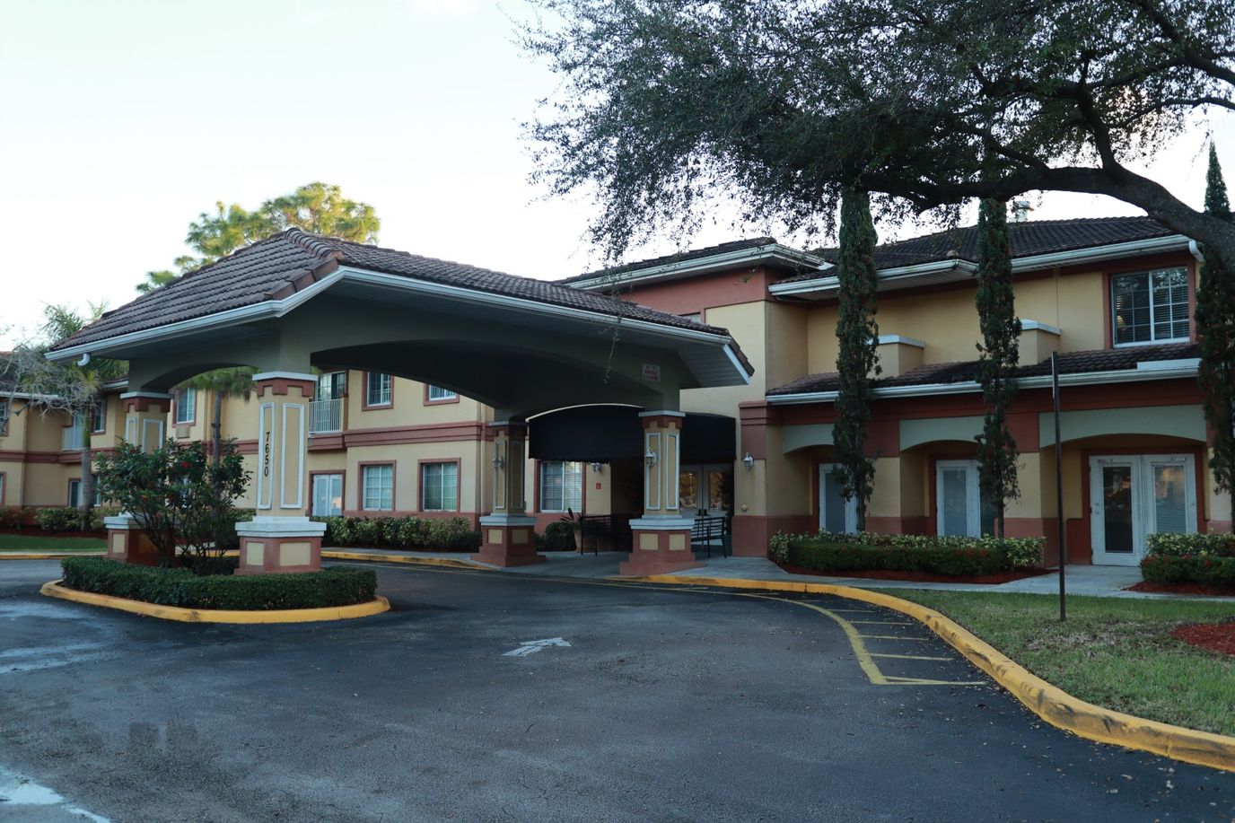 Exterior view of the Wickshire Tamarac facility entrance
