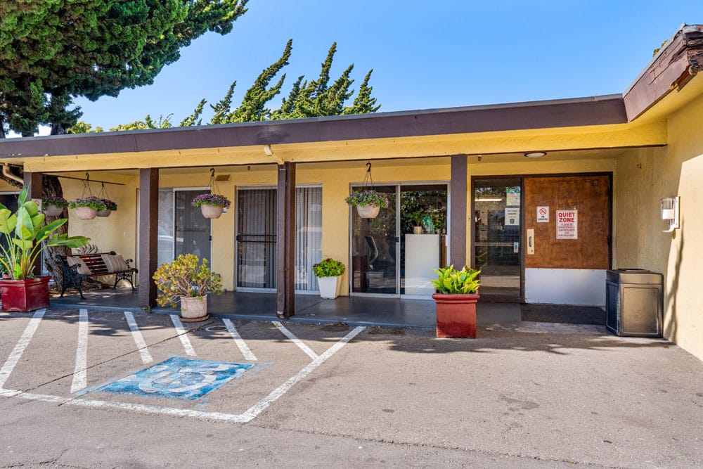 Front entrance of Bay Marina Post Acute facility