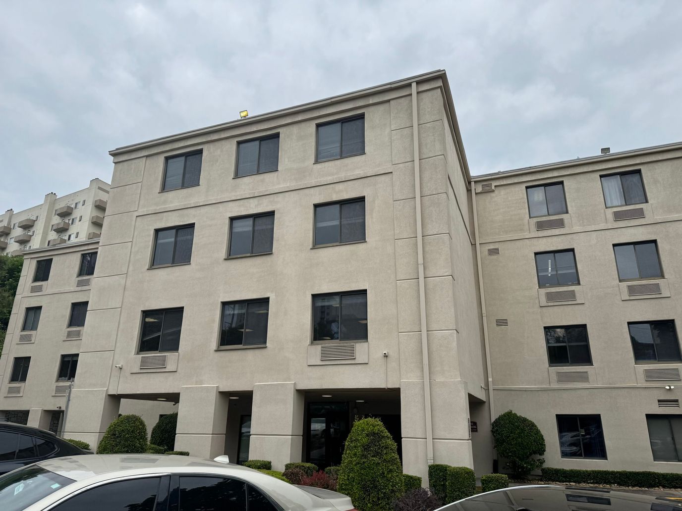 Exterior view of Buckhead Center for Nursing and Healing
