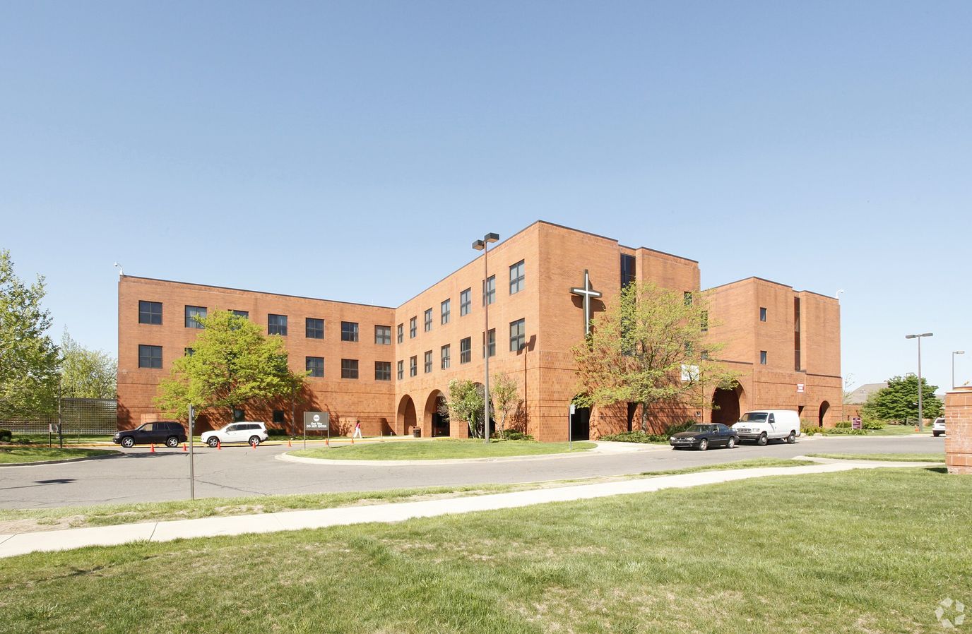 Exterior view of The Orchards at Samaritan facility