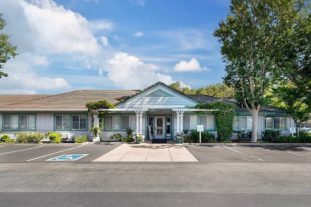 Exterior view of Atherton Court Alzheimer's Residence
