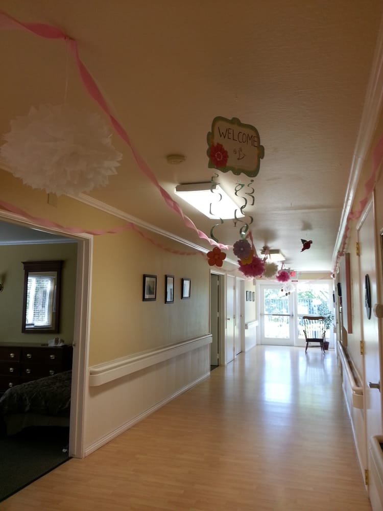 Hallway decorated for a welcoming atmosphere
