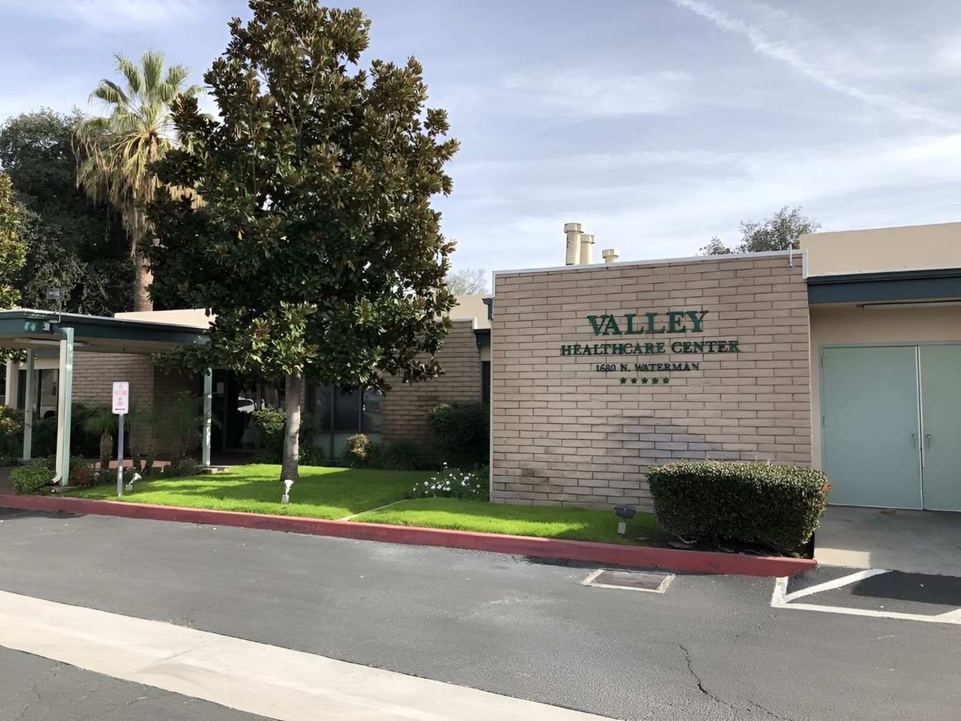 Exterior view of Valley Healthcare Center
