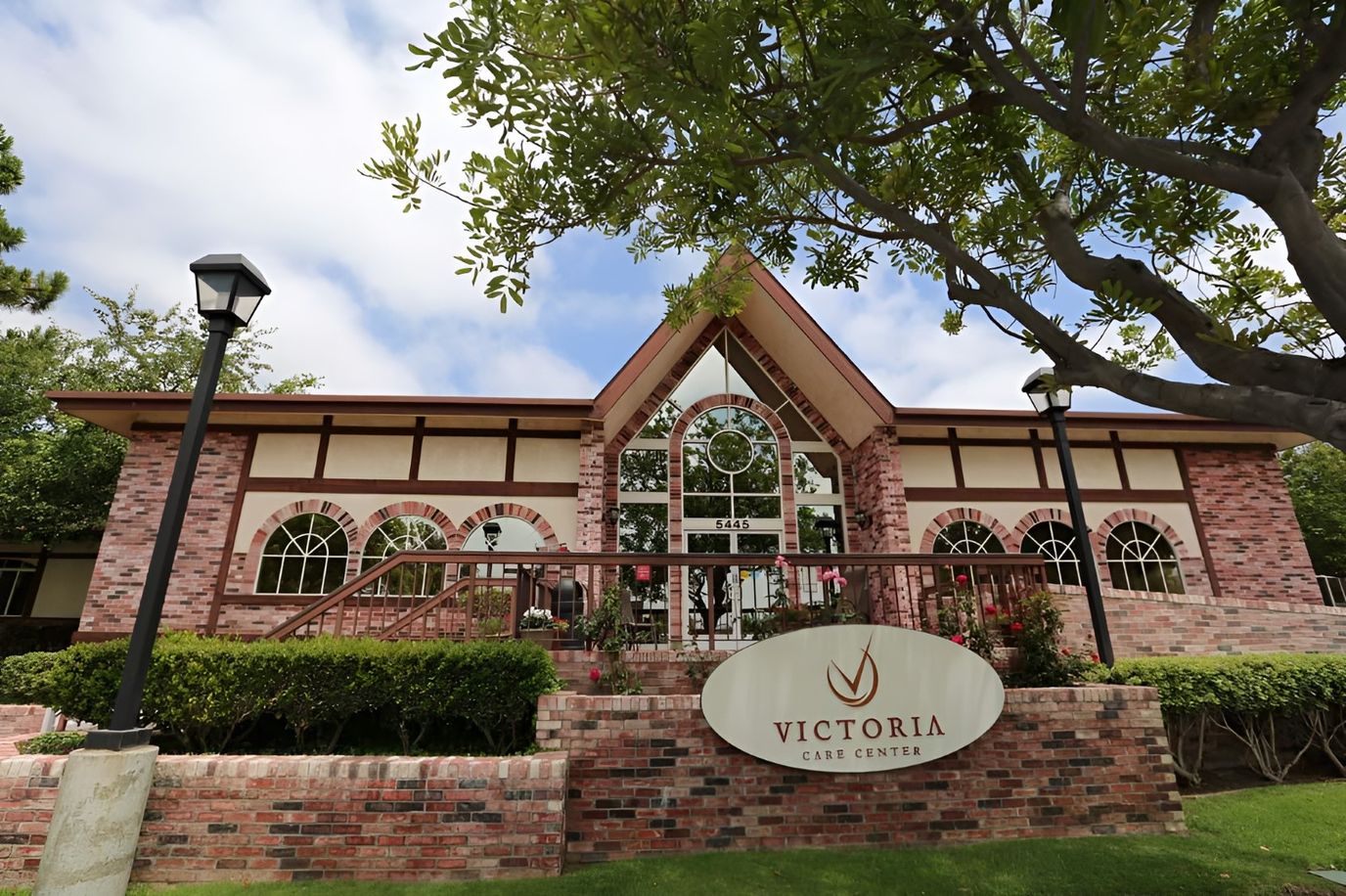 Exterior view of Victoria Care Center building