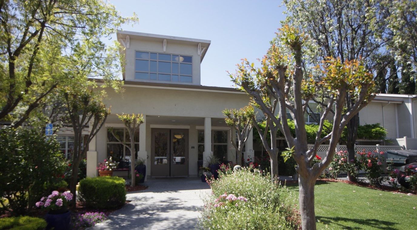 Exterior view of Pacific Gardens facility entrance