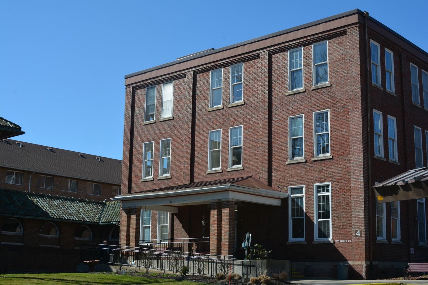Exterior view of the Villa Maria Retirement Community building