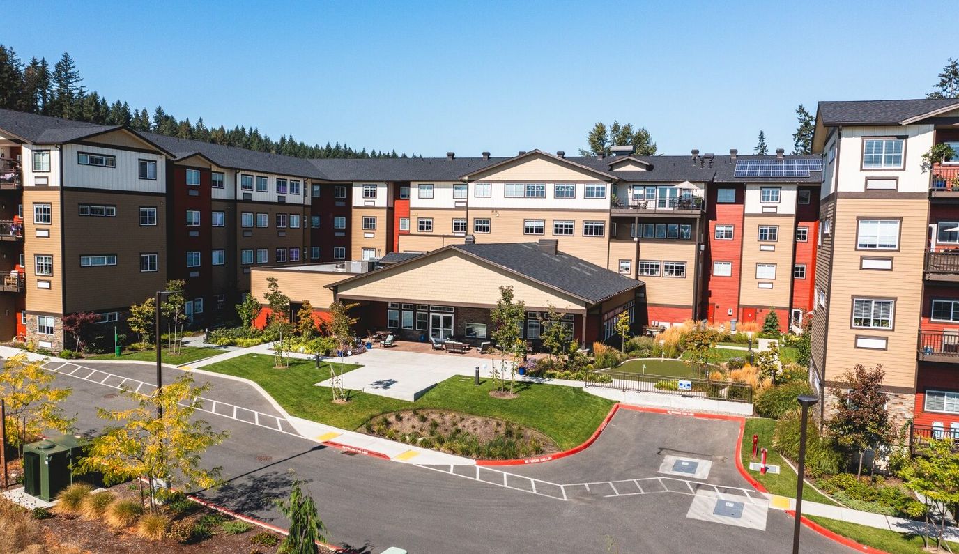 Exterior view of Fieldstone of Silverdale facility with gardens