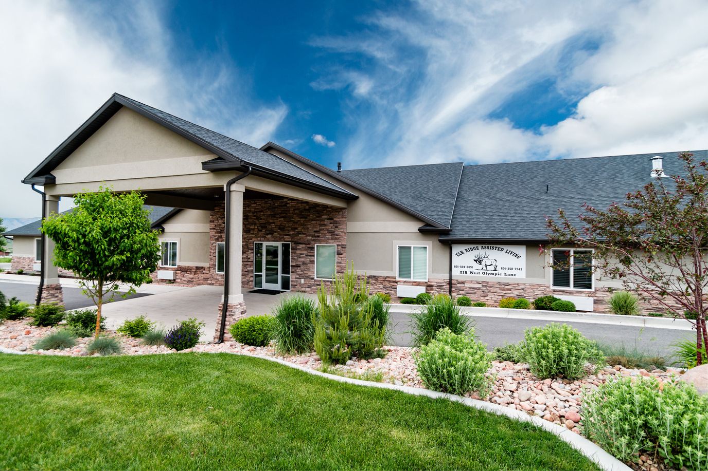 Exterior view of Elk Ridge Assisted Living facility