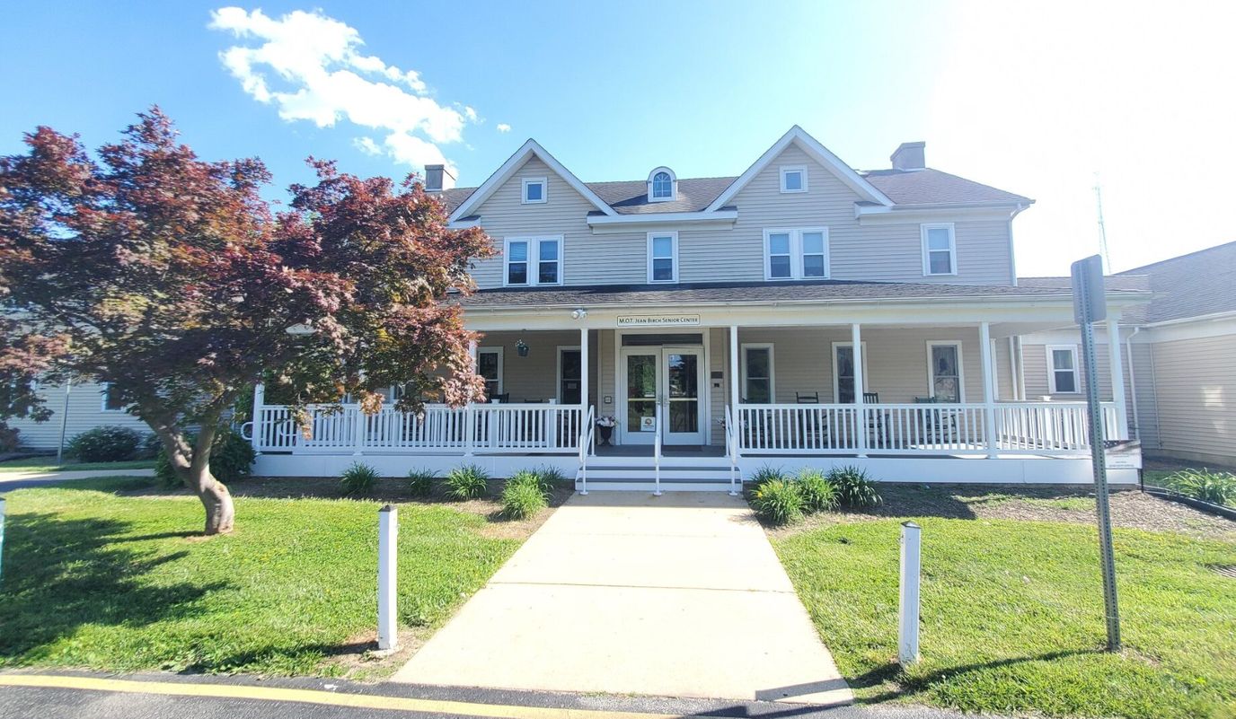 Front view of MOT Senior Center Inc. building