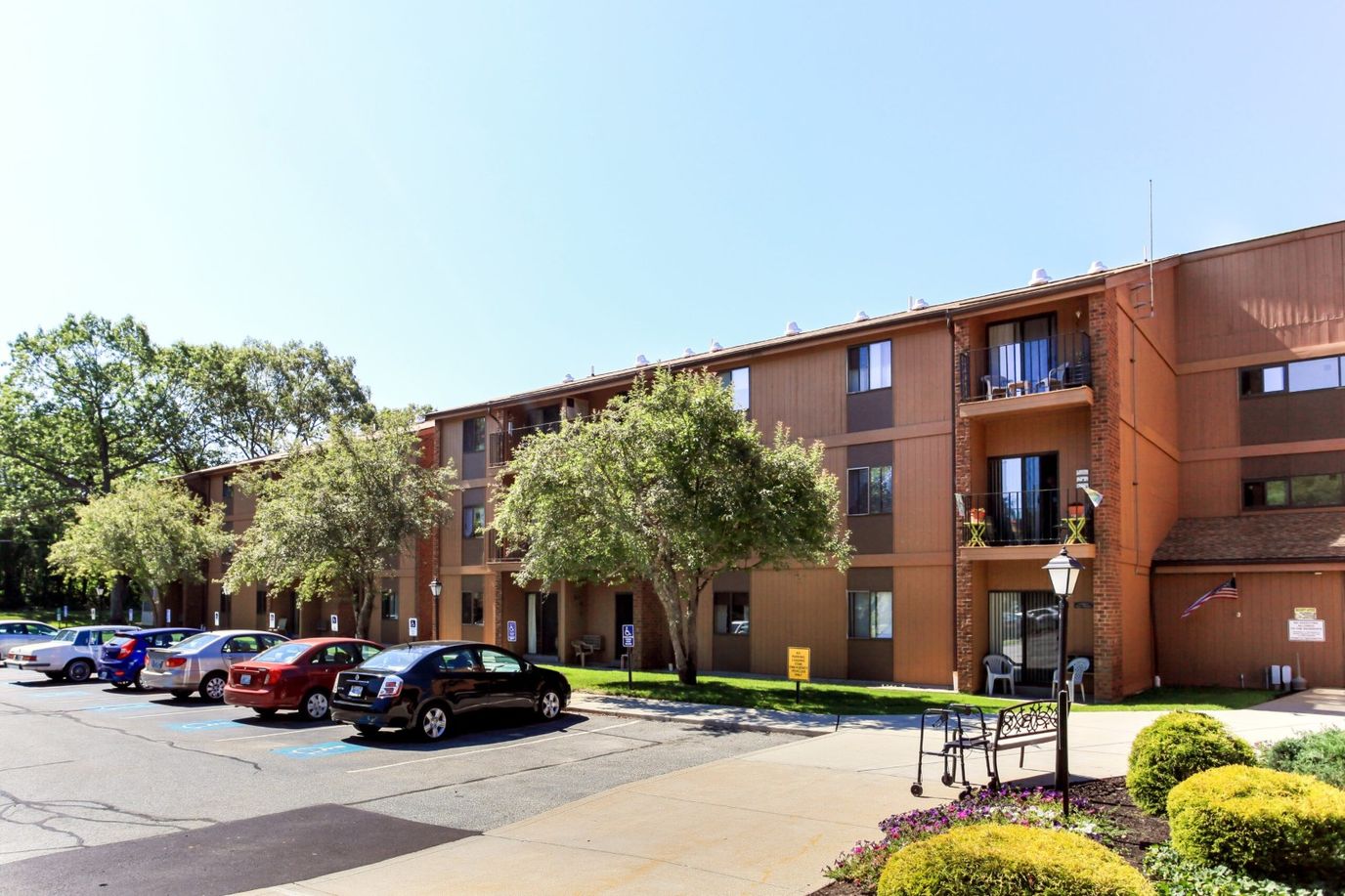 Exterior view of Sparrows Point II Apartments with parking