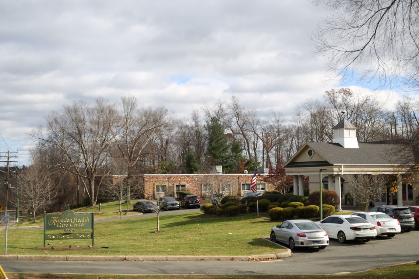 Exterior view of Hamden Health Care Center and parking area
