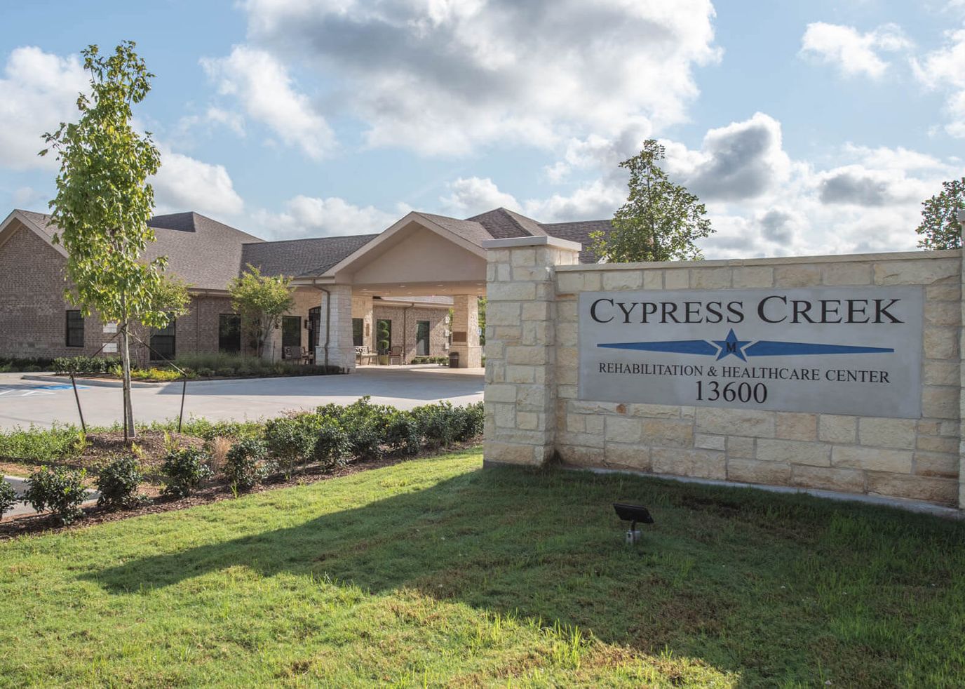 Exterior view of Cypress Creek Rehabilitation & Healthcare Center