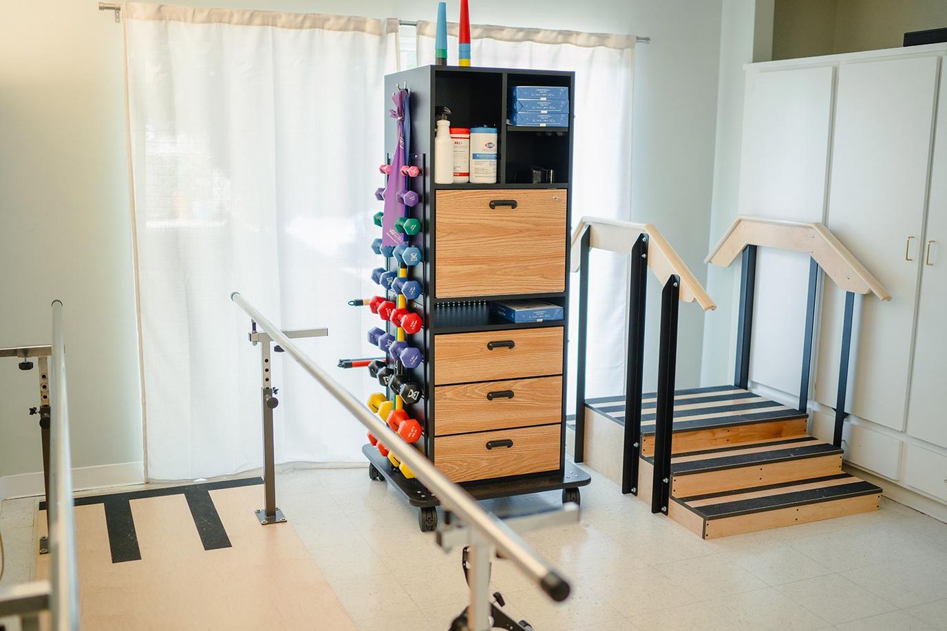 Interior rehabilitation room with therapy equipment