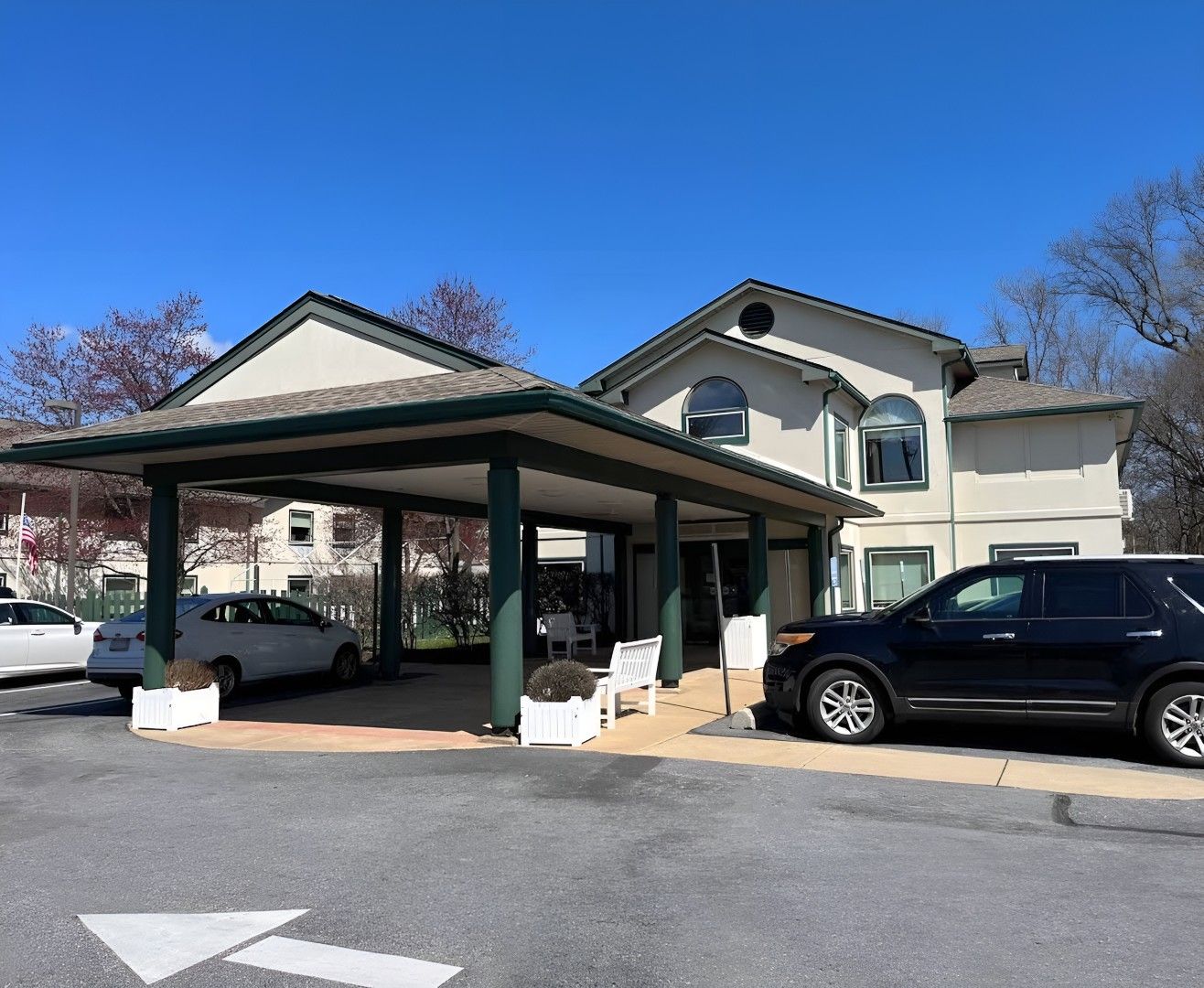 Outside view of Naamans Creek Country Manor's entrance