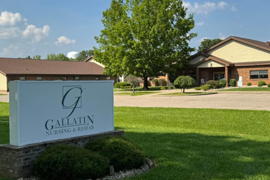 Facility sign with the name of Gallatin Nursing & Rehab
