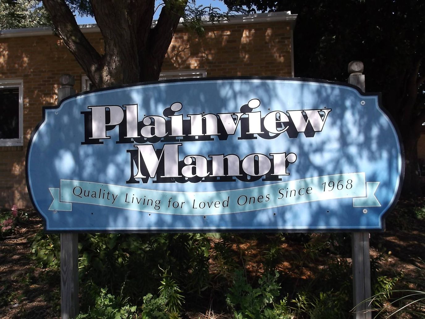 Plainview Manor, Nursing Home in Plainview, NE — Sign for Plainview Manor with a quality living tagline