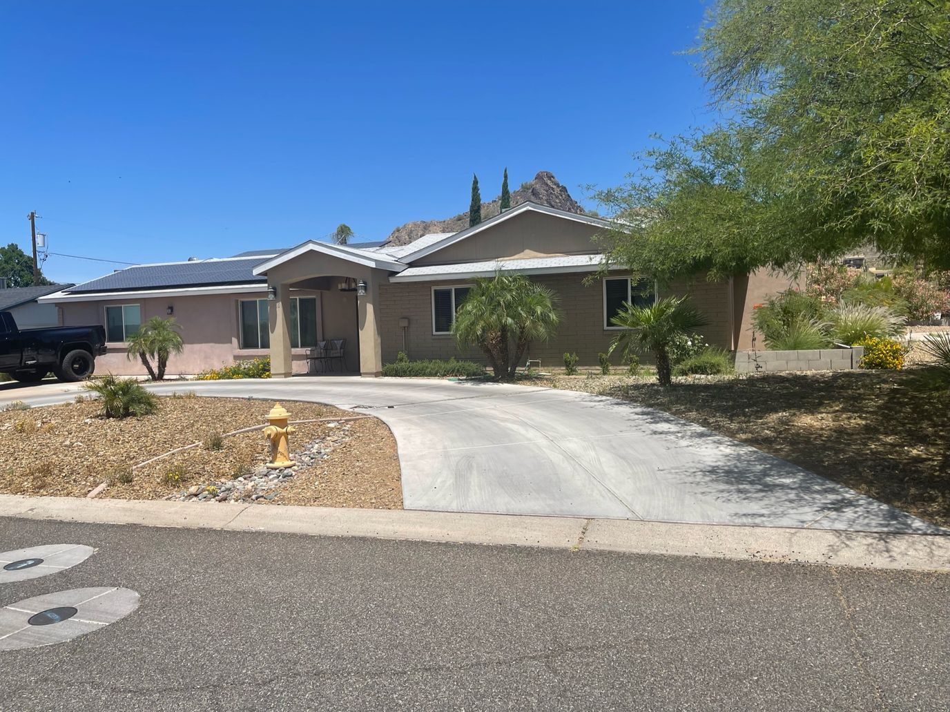 Exterior view of an assisted living facility