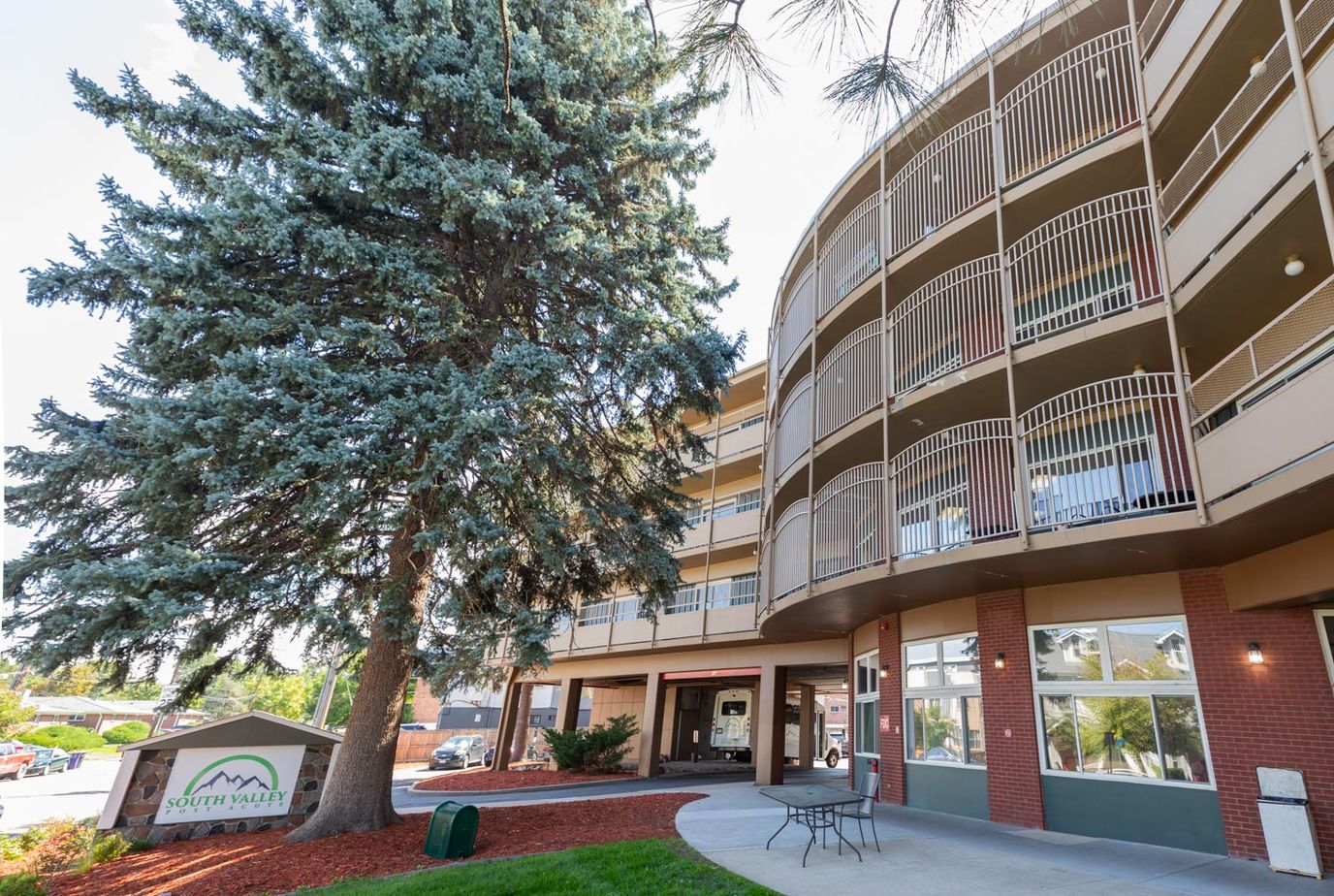 Exterior view of South Valley Post Acute Rehabilitation facility.