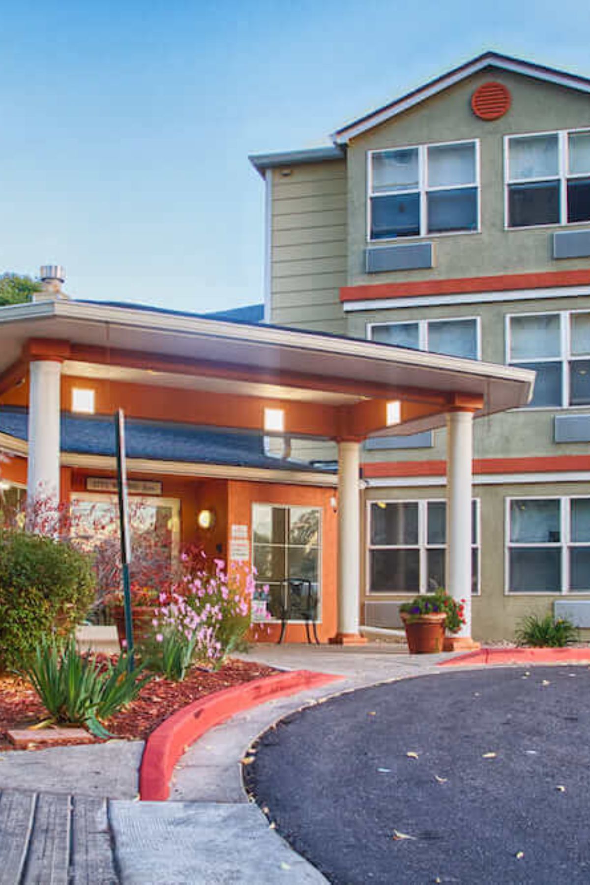 Exterior view of Dayspring Villa facility entrance