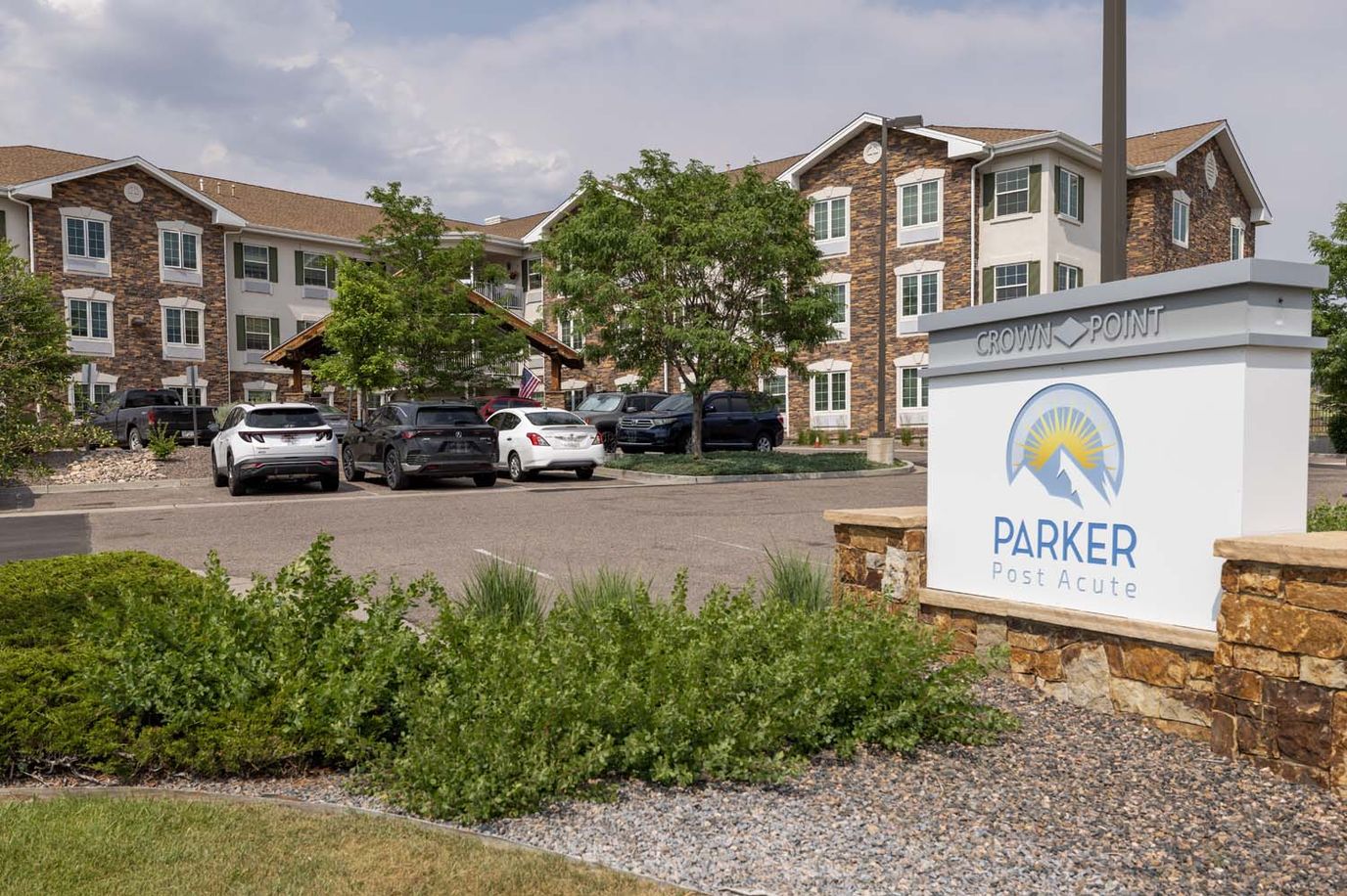 Exterior view of Parker Post Acute nursing facility