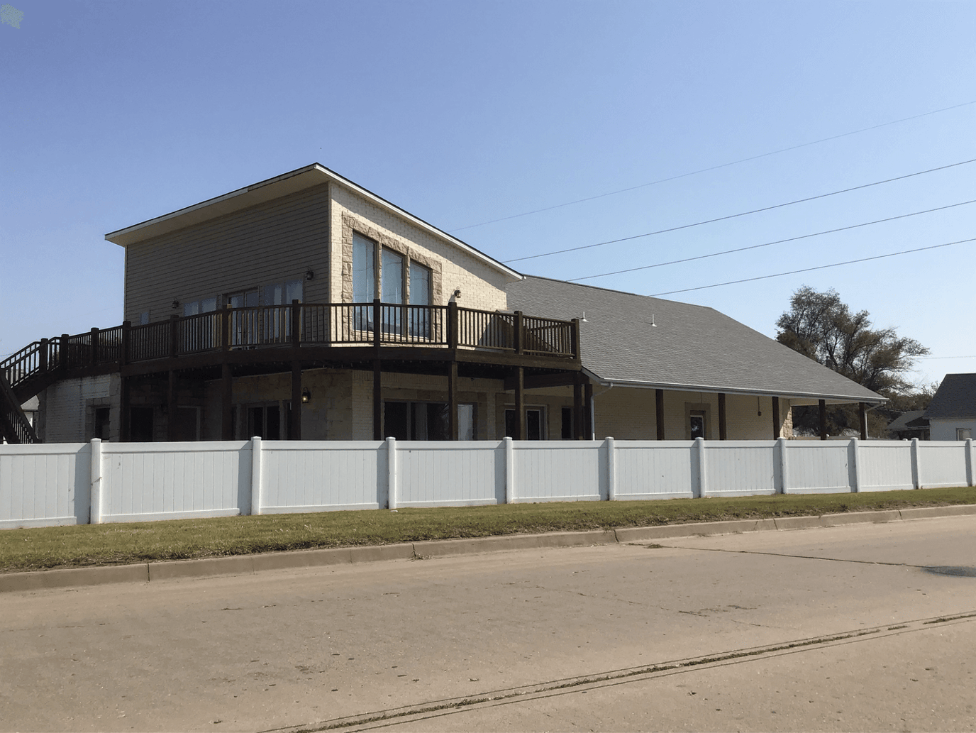 Exterior view of the Rainbow Senior Care facility