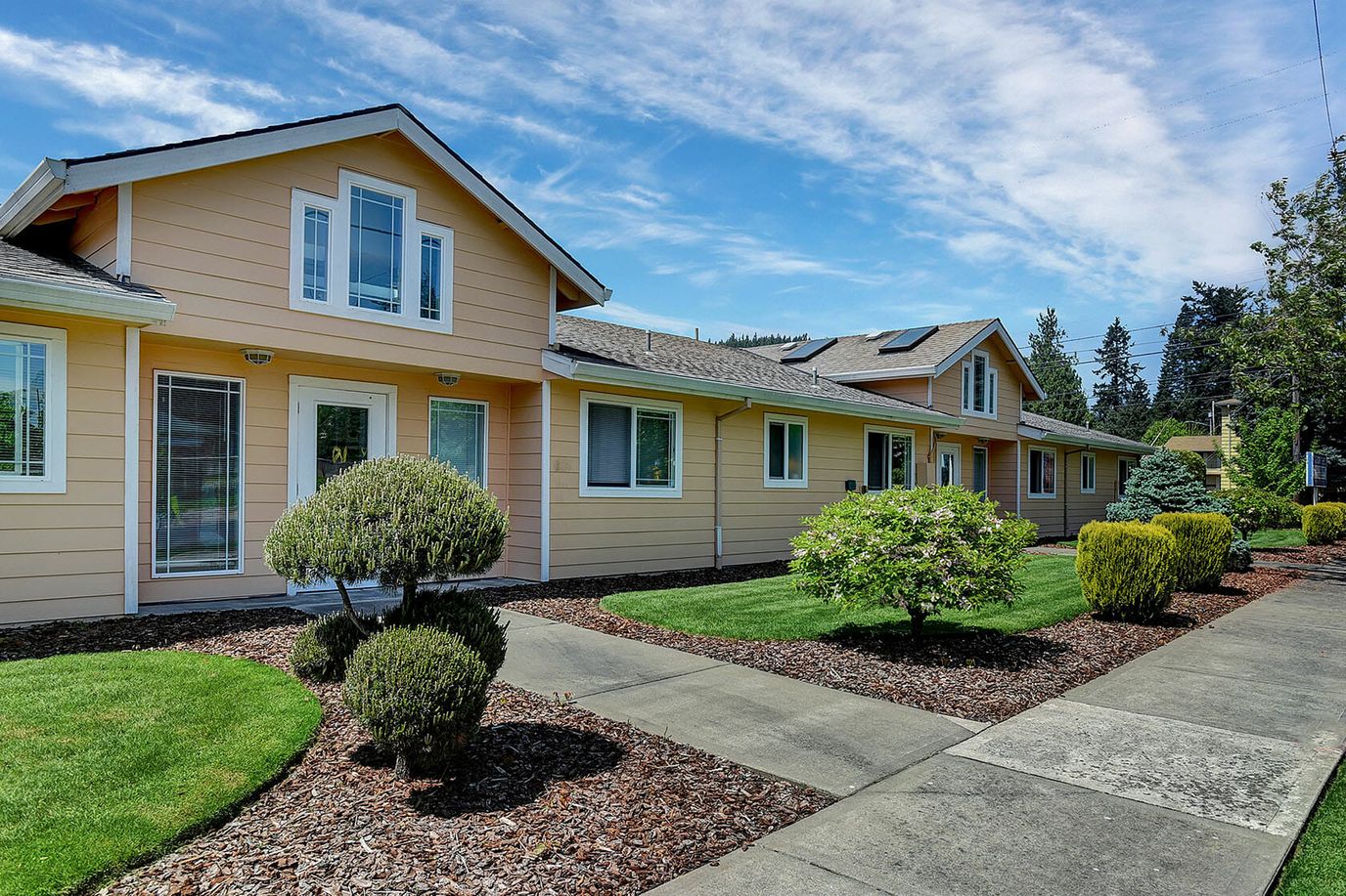 Exterior view of the Tabor Crest Residential Care building
