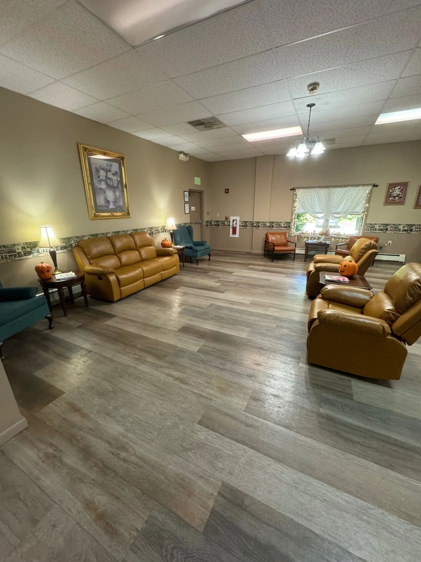 Quiet common area with seating and decor