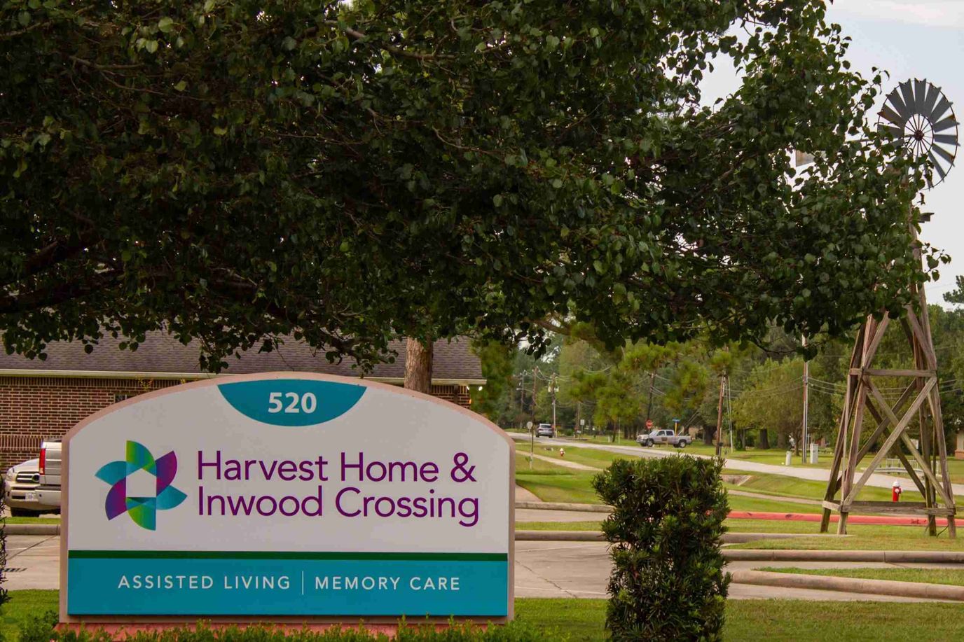 Facility signage for Harvest Home & Inwood Crossing