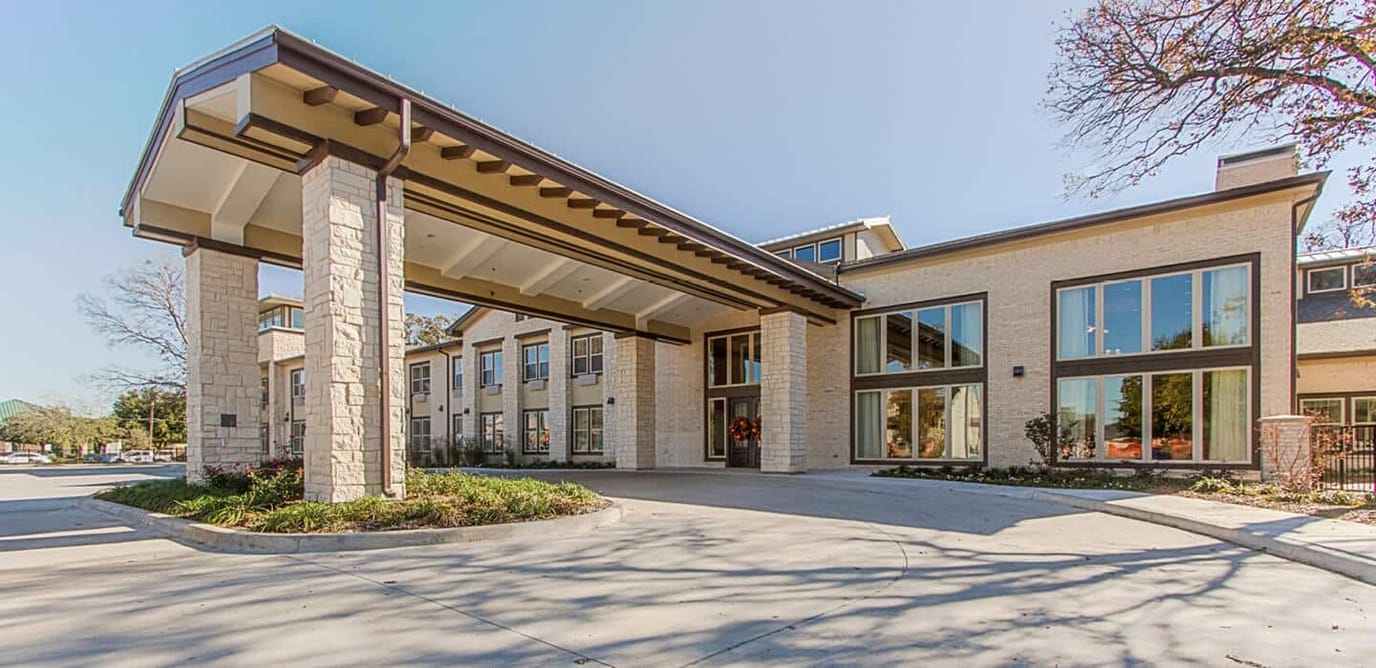 Entrance view of The Oaks at Flower Mound Assisted Living