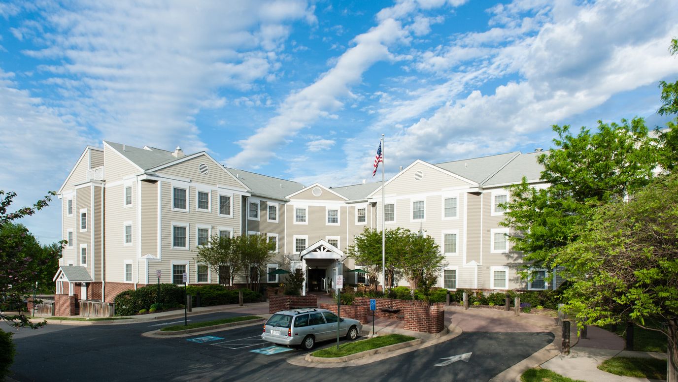 Exterior view of the Morningside House of Leesburg building