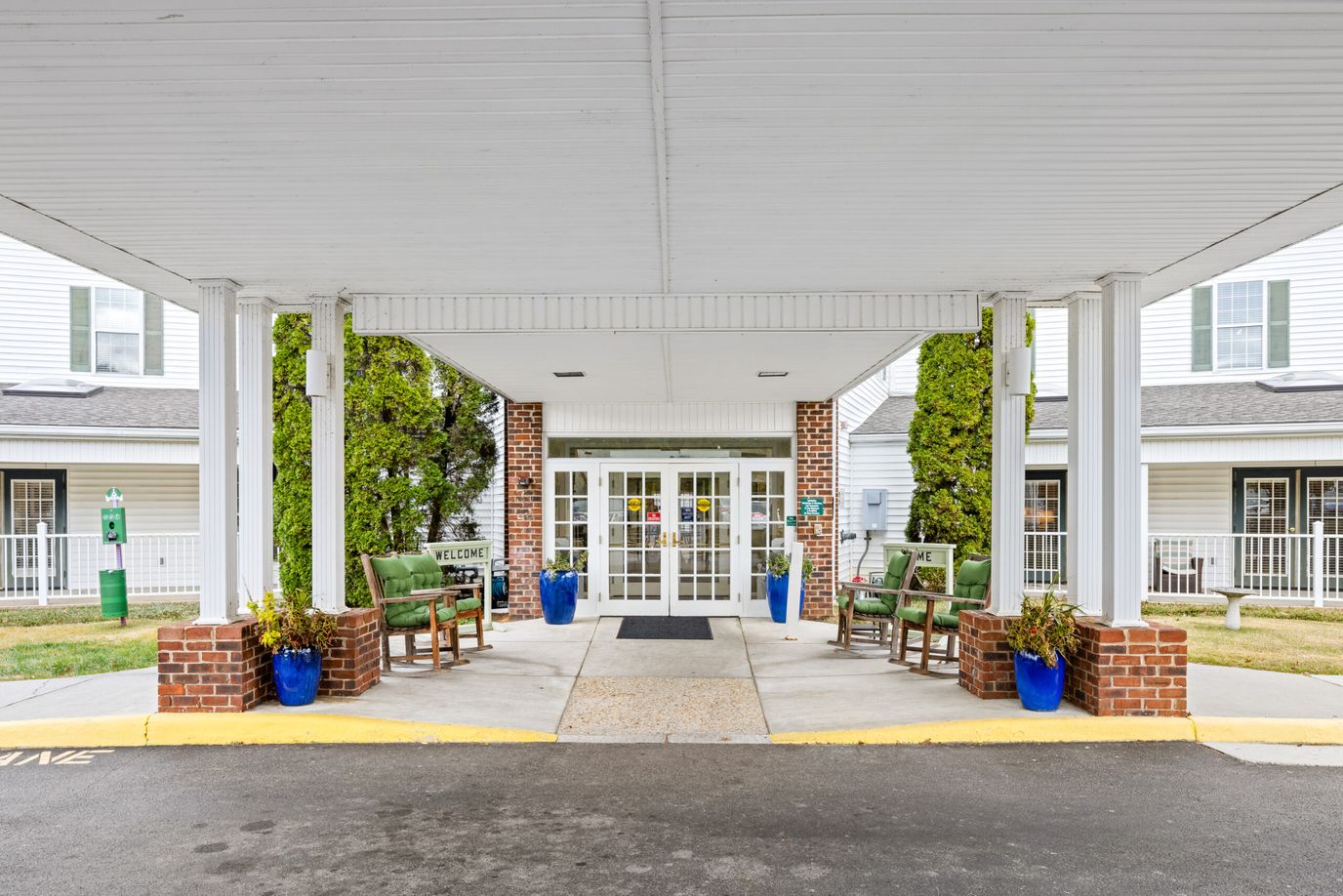 Entrance area with seating and potted plants