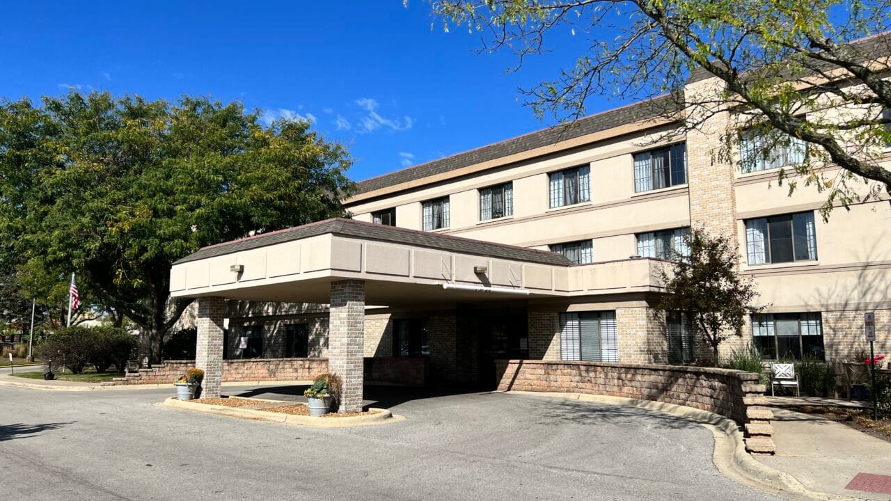 Exterior view of Bella Terra Schaumburg