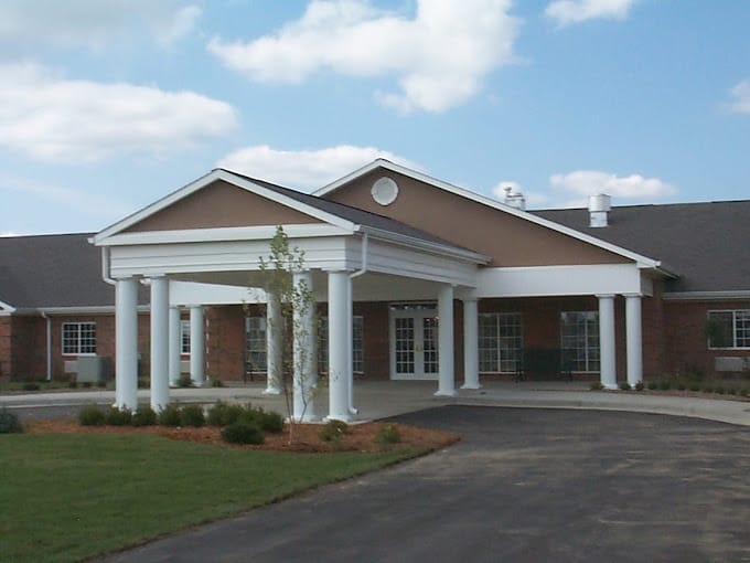 Front entrance of Waterford Place Health Campus