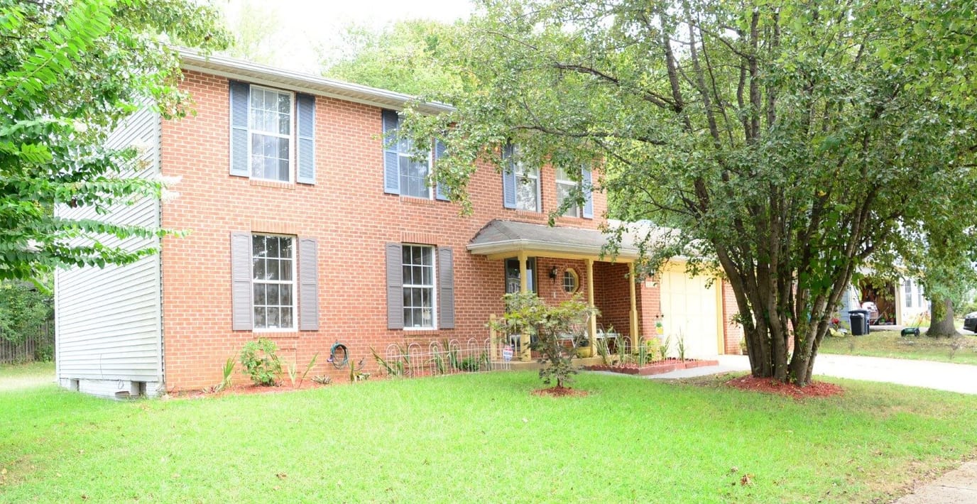 Exterior view of a residential assisted living facility
