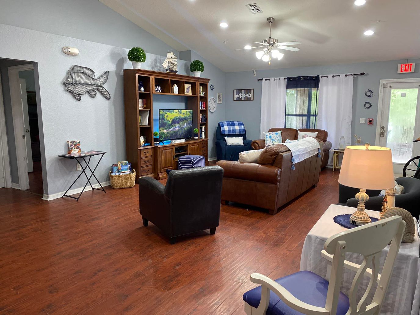 Cozy common area with seating and decor.