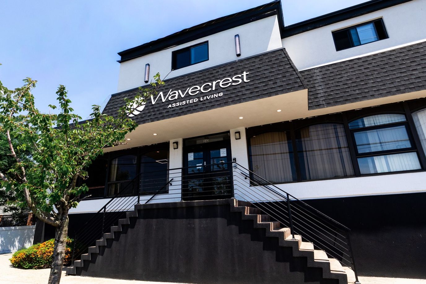 Exterior view of Wavecrest Assisted Living facility