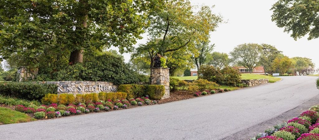 Entrance of King Street Rehab with landscaped pathway