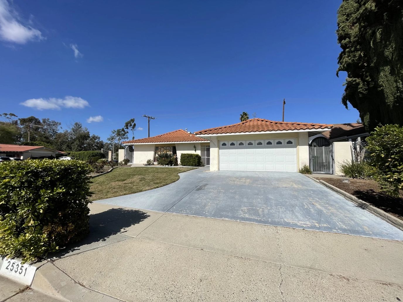 Exterior view of a residential building with a driveway